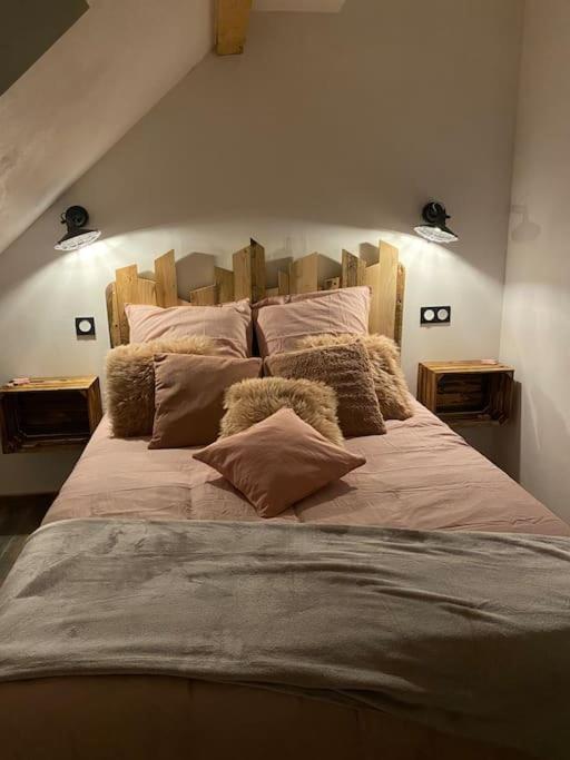 Als As De Coeur La Maison Aux Mille Et Un Coeurs Neuve-Eglise Extérieur photo
