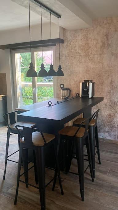 Als As De Coeur La Maison Aux Mille Et Un Coeurs Neuve-Eglise Extérieur photo